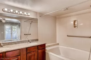 Photo #6: 2056153 Listing