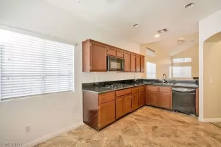 Photo #3: 2056194 Listing 