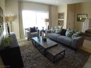 Photo #2: 2056256 Listing 