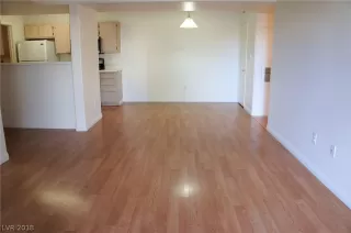 Photo #2: 2056279 Listing 