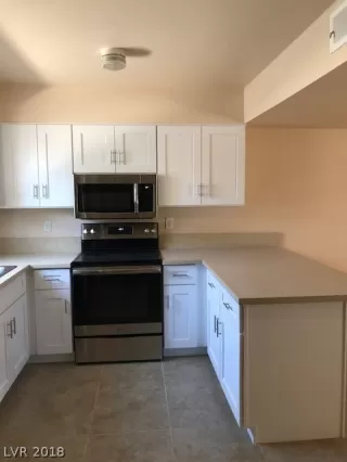 Photo #6: 2056302 Listing 