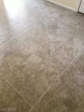 Photo #3: 2056306 Listing 