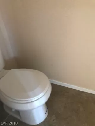 Photo #5: 2056306 Listing 