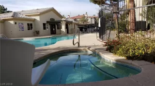 Photo #2: 2056491 Listing