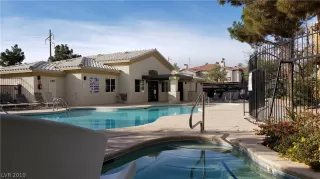 Photo #3: 2056491 Listing