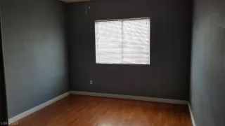 Photo #6: 2056501 Listing 