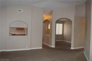 Photo #3: 2056541 Listing 