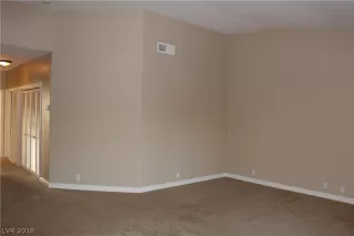 Photo #4: 2056541 Listing 