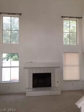 Photo #4: 2056546 Listing 