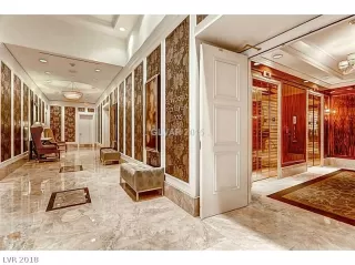 Photo #5: 2056594 Listing 