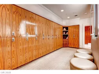 Photo #6: 2056594 Listing 