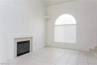 Photo #4: 2056614 Listing 