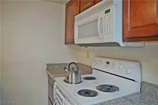 Photo #3: 2056627 Listing