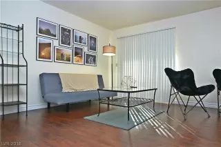 Photo #4: 2056627 Listing