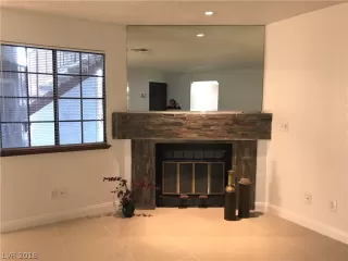 Photo #3: 2056629 Listing 