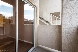 Photo #4: 2056657 Listing