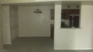 Photo #2: 2056671 Listing