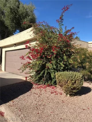 Photo #2: 2056706 Listing 