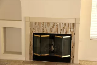 Photo #5: 2056708 Listing 