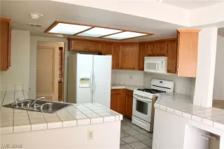 Photo #6: 2056708 Listing 