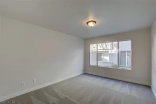 Photo #6: 2056796 Listing