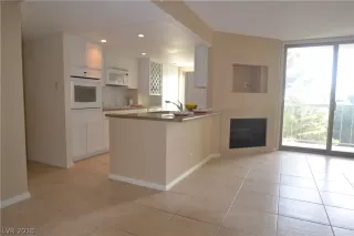 Photo #2: 2056932 Listing