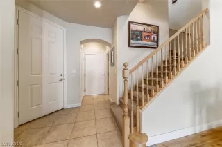 Photo #2: 2056964 Listing 