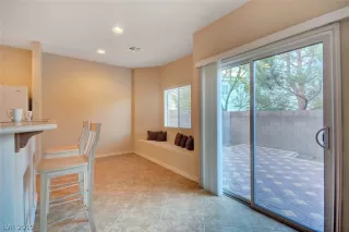 Photo #6: 2057035 Listing