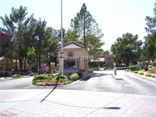 Photo #2: 2057069 Listing