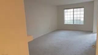 Photo #6: 2057069 Listing