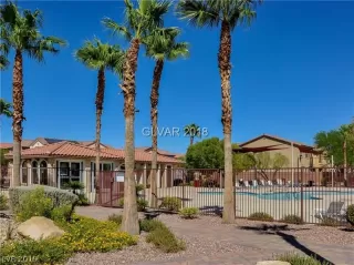 Photo #3: 2057070 Listing