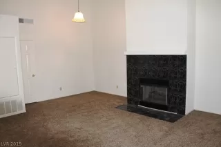 Photo #3: 2057072 Listing