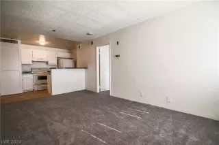 Photo #6: 2057111 Listing 