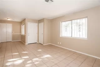 Photo #5: 2057124 Listing