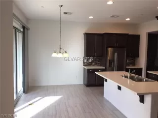 Photo #6: 2057175 Listing 