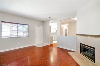 Photo #3: 2057226 Listing