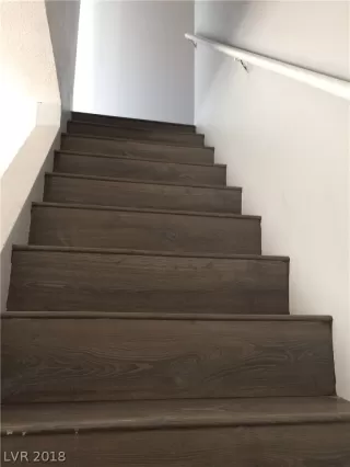 Photo #3: 2057280 Listing 