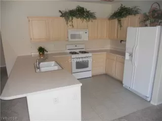 Photo #3: 2057332 Listing 