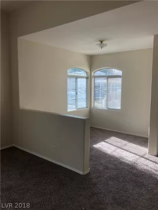 Photo #5: 2057365 Listing