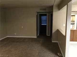 Photo #3: 2057432 Listing 