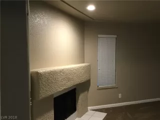 Photo #4: 2057432 Listing 