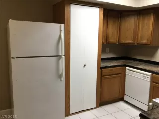 Photo #6: 2057432 Listing 