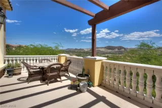 Photo #3: 2057451 Listing 