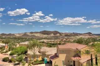 Photo #4: 2057451 Listing 