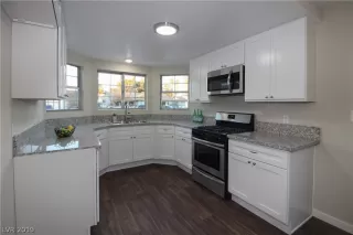 Photo #1: 2057583 Listing