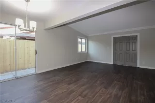 Photo #4: 2057583 Listing