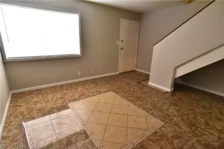 Photo #4: 2057593 Listing 