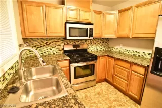 Photo #6: 2057593 Listing 