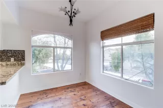 Photo #4: 2057598 Listing