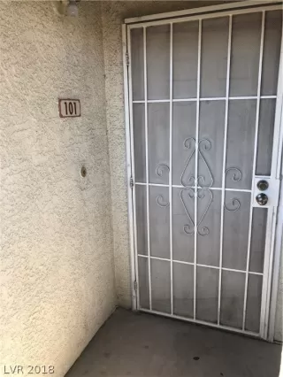 Photo #1: 2057626 Listing